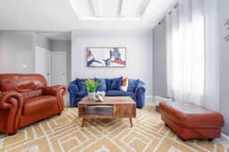 Positano - ✨Cozy & Stylish✨ 3bed/2bath Apt - Imagen 2