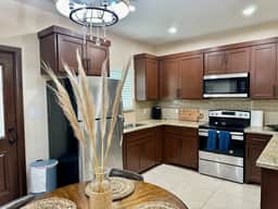 ✨Mallorca ✨ Warm & Cozy Apt ✨ 3 bed Apt with Prime Loc! - Image 2