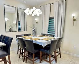 ✨Monaco House ✨ Lux & Modern 3BR/2BA ✨ Perfect for Big Families - Imagen 2
