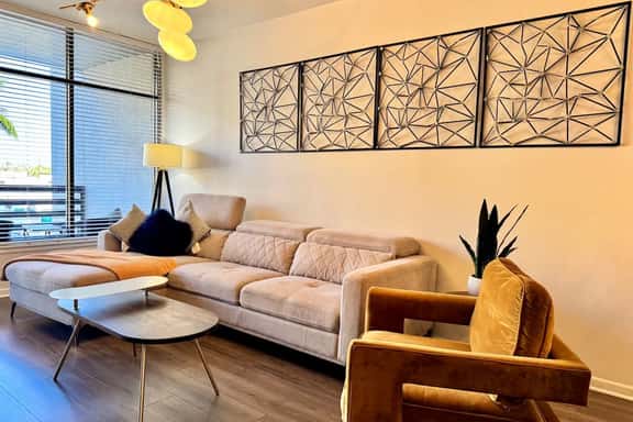 Renovated 3BR APT nice/cozy! - Imagen 1