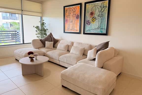 Renovated Stylish Condo - Pool & Jacuzzi - 3 bed - Image 1