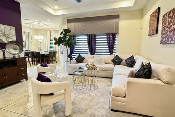 ✨Monaco House ✨ Lux & Modern 3BR/2BA ✨ Perfect for Big Families - Imagen 1
