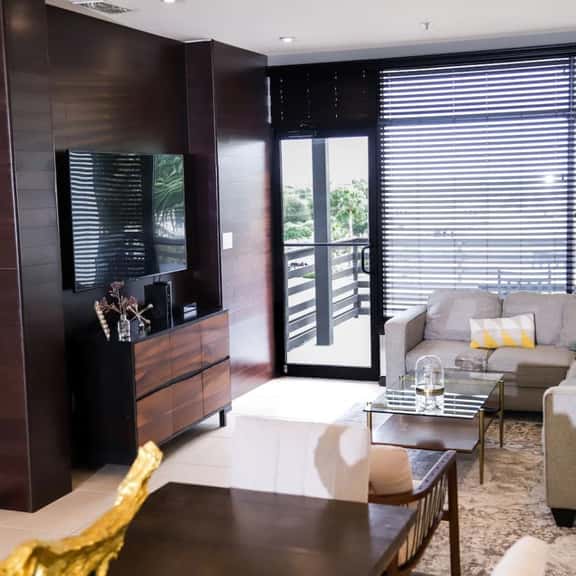 Penthouse with Pool & Jacuzzi - Image 1