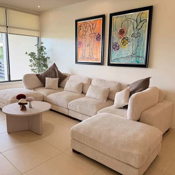 Renovated Stylish Condo - Pool & Jacuzzi - 3 bed - Image 1
