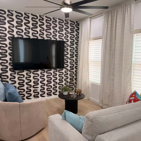 Wonder House - New & stylish Condo - Image 1